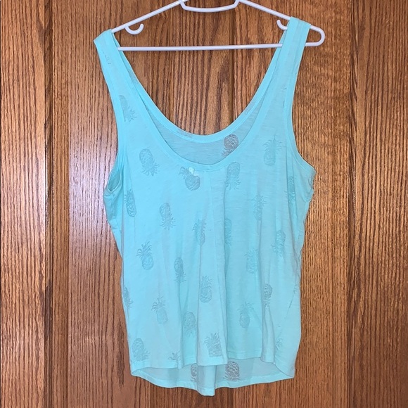 Pineapple tank top - Picture 2 of 4